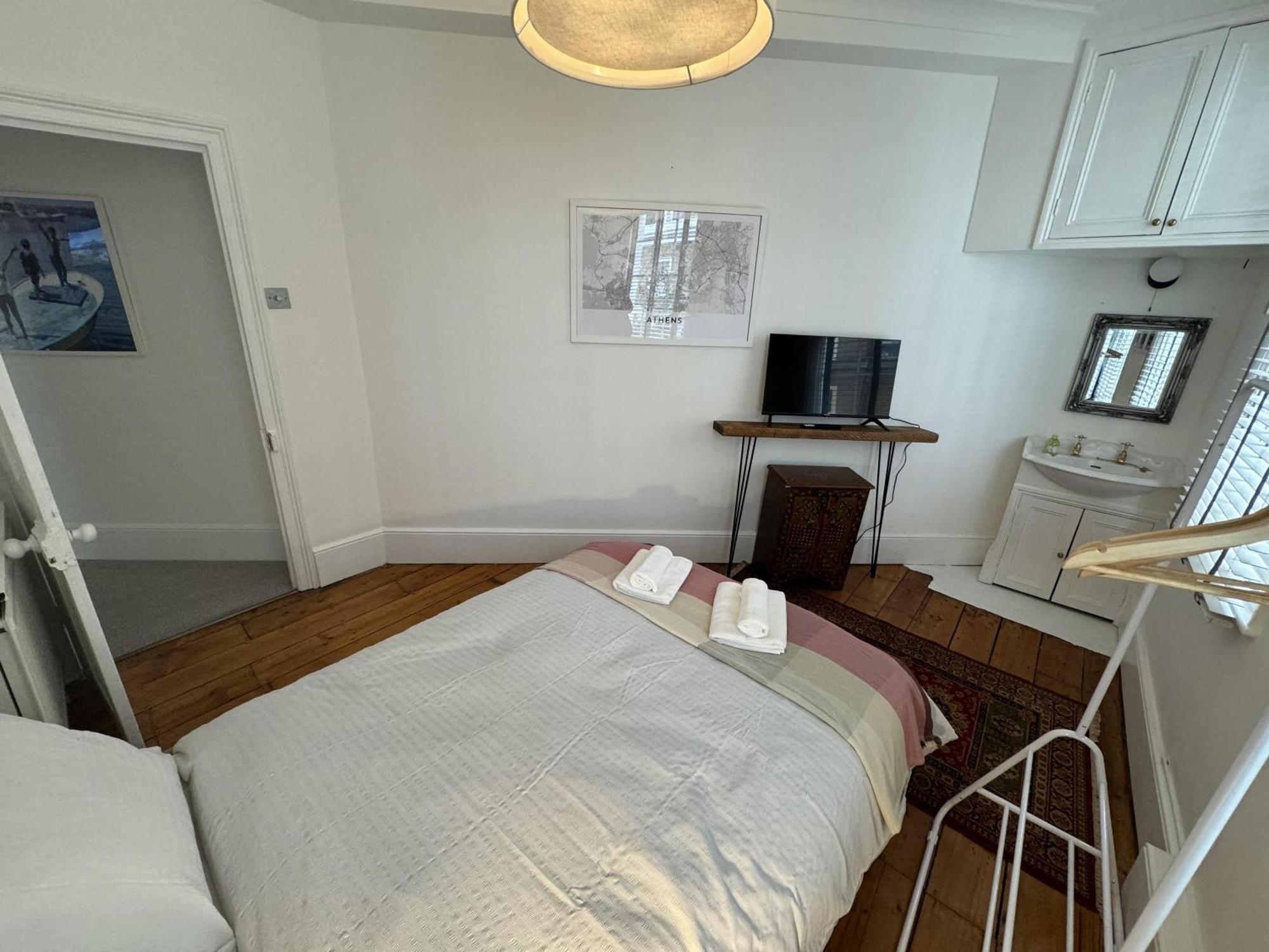 Centrally Located Stunning 3bed 2bath Se1 Ferienhaus